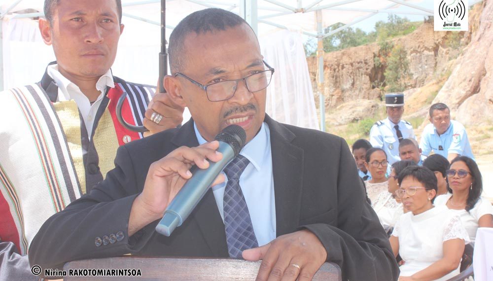 BEN’NY TANÀNA AMBOHITRIMANJAKA: Laharam-pamehana ny fanabeazana